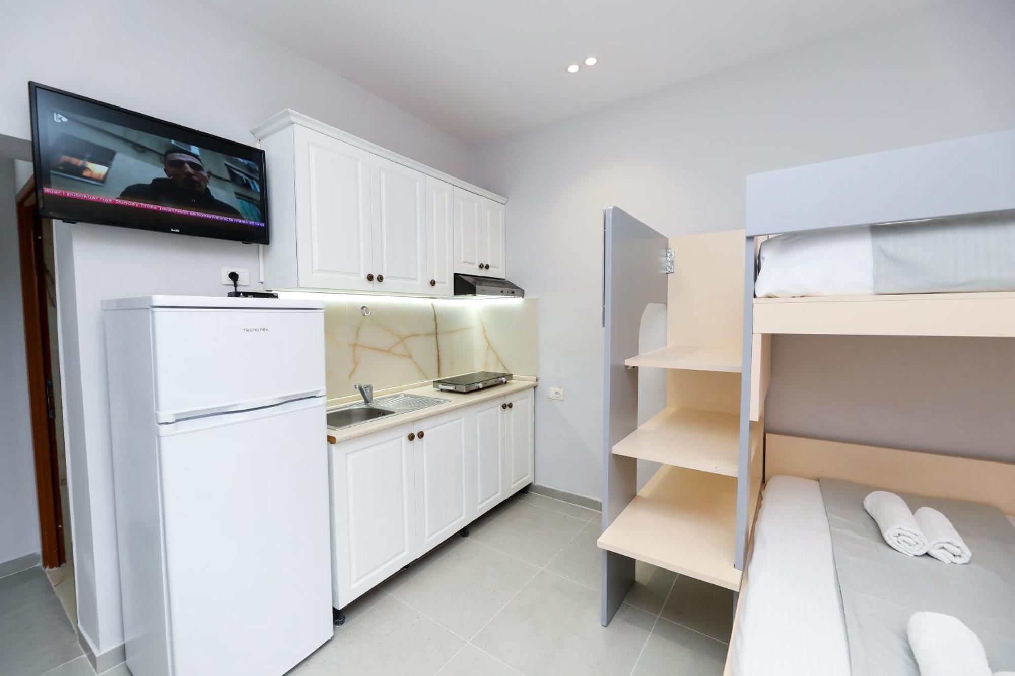 Vila Feliz - Premium Rooms With Free Private Parking فلورا المظهر الخارجي الصورة