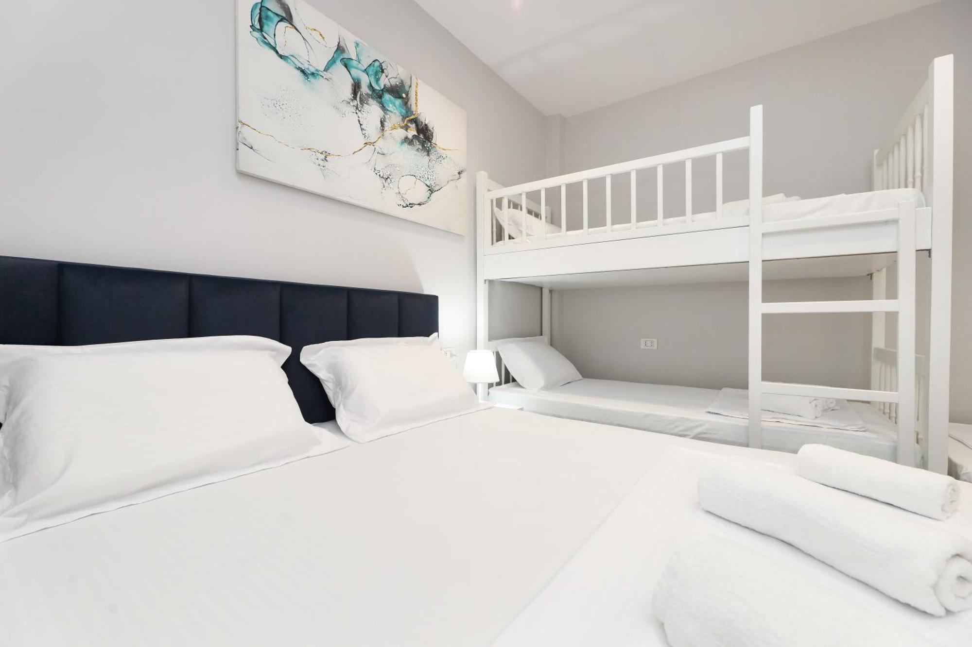 Vila Feliz - Premium Rooms With Free Private Parking فلورا المظهر الخارجي الصورة